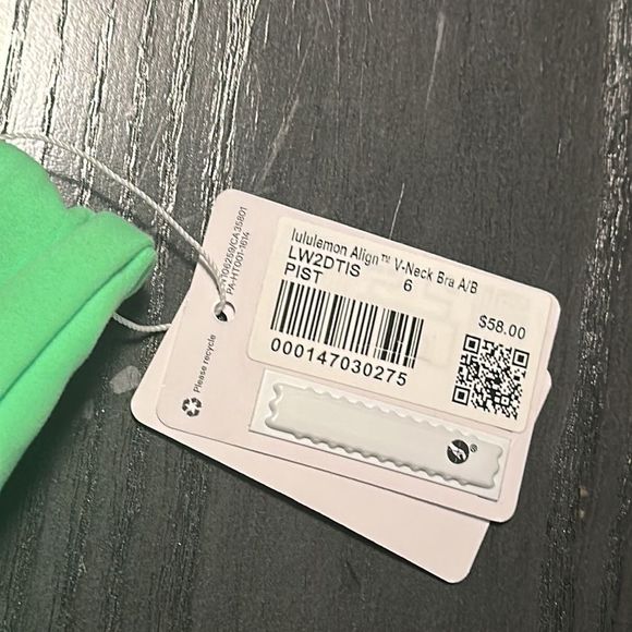 lululemon Align V-Neck Bra Light Support, A/B Cup Pistachio Green Size 6 - Picture 13 of 16